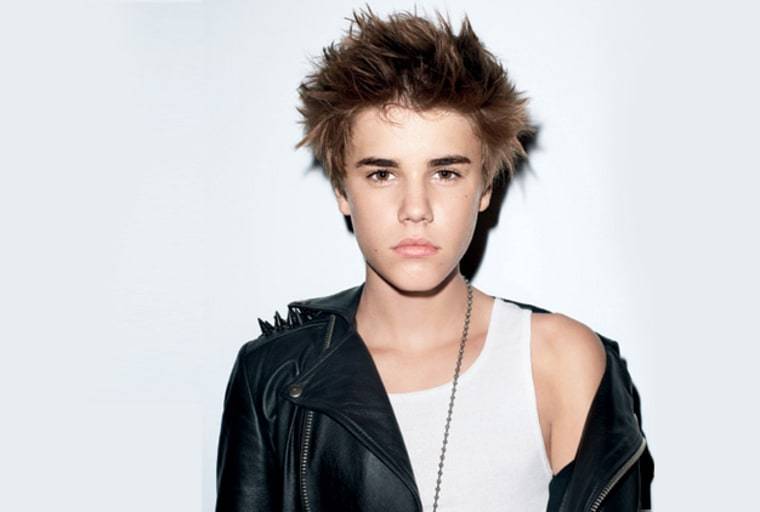 Justin Bieber Meets Accident; Escapes Injury 5