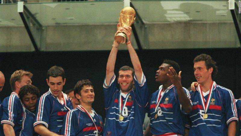 French Football Fans Rejoiced Again After 20 Years With World Cup Champion Trophy 1