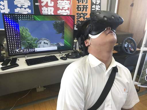 Japanese Students Recreating Hiroshima Bomb Attack In VR 1