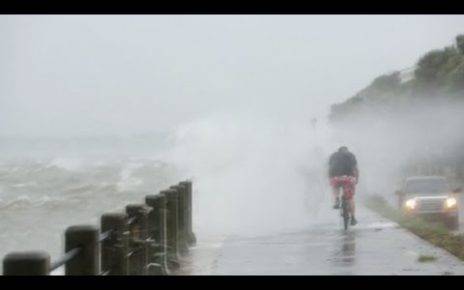 Hurricane Florence Hits Carolina as Category 1 1