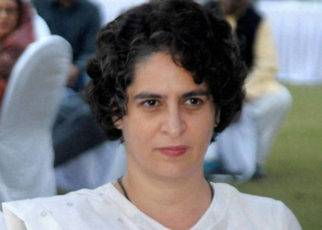 Priyanka Gandhi to pave political journey with dip in Ganga 1