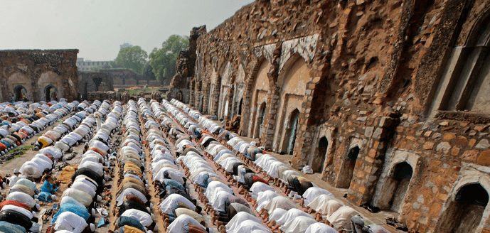 Hindus get right to worship at disputed Ram Mandir site 5