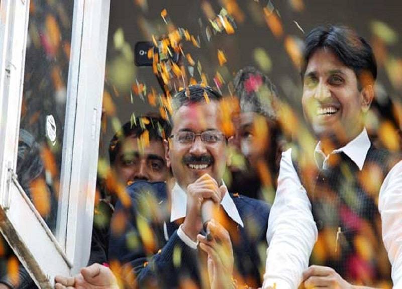 Delhi election: Kejriwal signs guarantee card with 10 promises 1