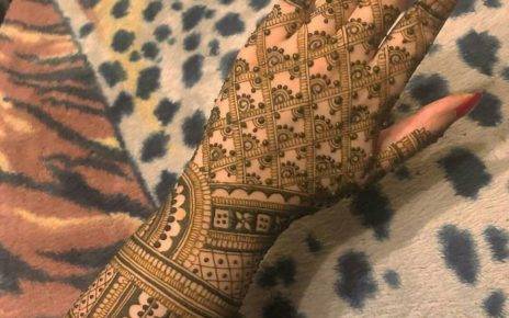 Simple Mehndi Designs For Back Hand - Indian and Arabian Easy Mehndi Designs 1