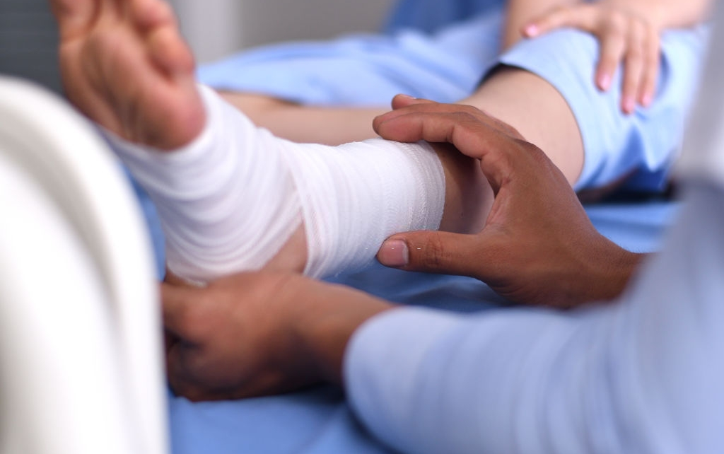 How and When to Use a Compression Bandage? 4