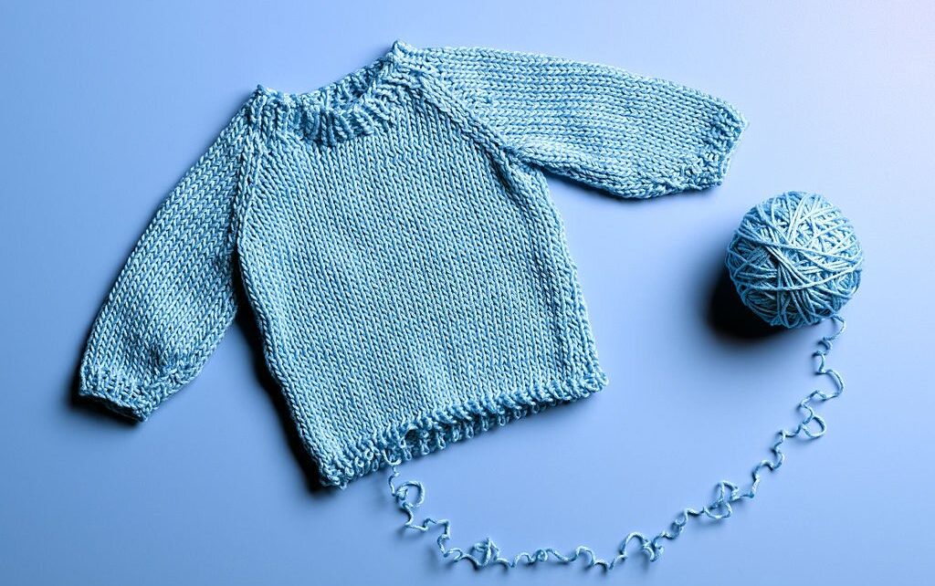 HOW TO KNIT A BABY SWEATER 3