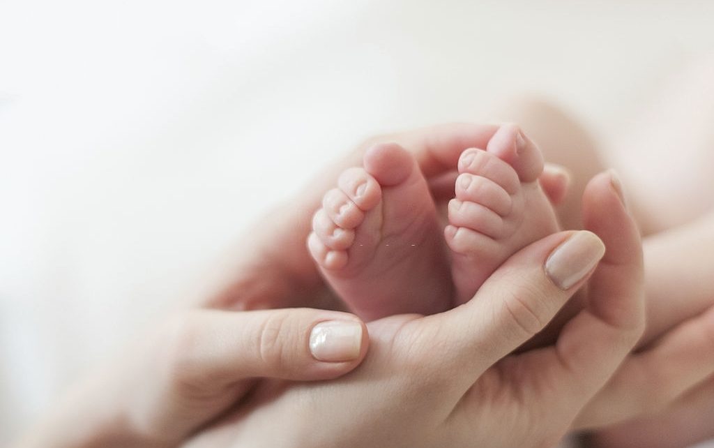 How to Take Care of Your Baby's Fingers and Toes 1