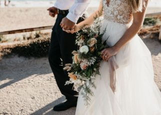 How to Choose a Wedding Dress - Complete Guide 1