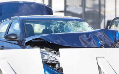 Car Rams Security Barrier at the US Capitol Police Officer Dies